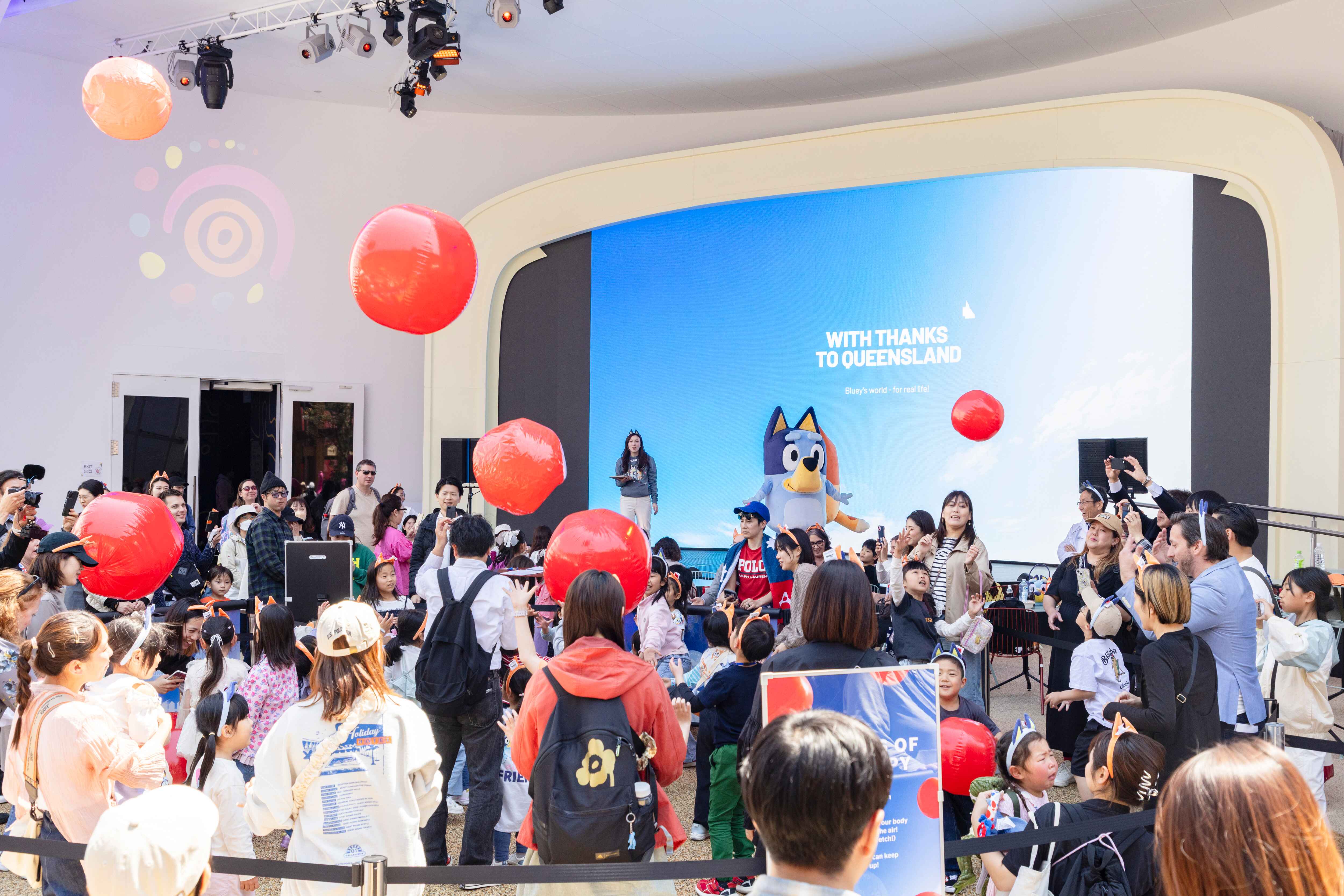 Bluey and Bingo with World Expo 2025 Osaka spectators